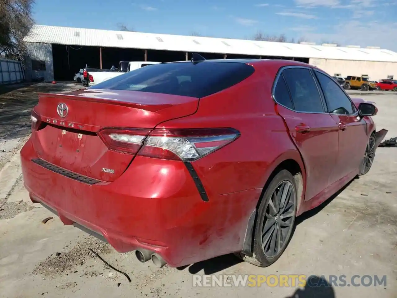 4 Photograph of a damaged car 4T1BZ1HKXKU022380 TOYOTA CAMRY 2019