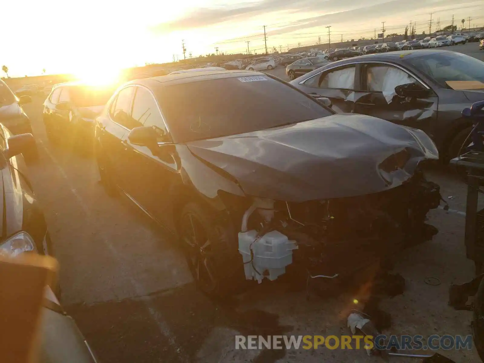 1 Photograph of a damaged car 4T1BZ1HKXKU022475 TOYOTA CAMRY 2019