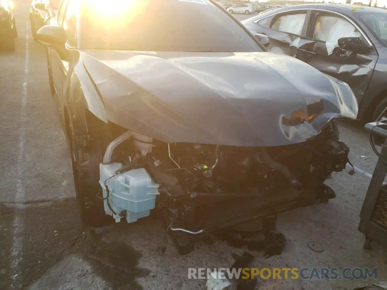 9 Photograph of a damaged car 4T1BZ1HKXKU022475 TOYOTA CAMRY 2019