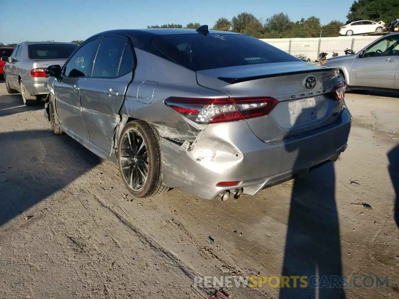 3 Photograph of a damaged car 4T1BZ1HKXKU022573 TOYOTA CAMRY 2019