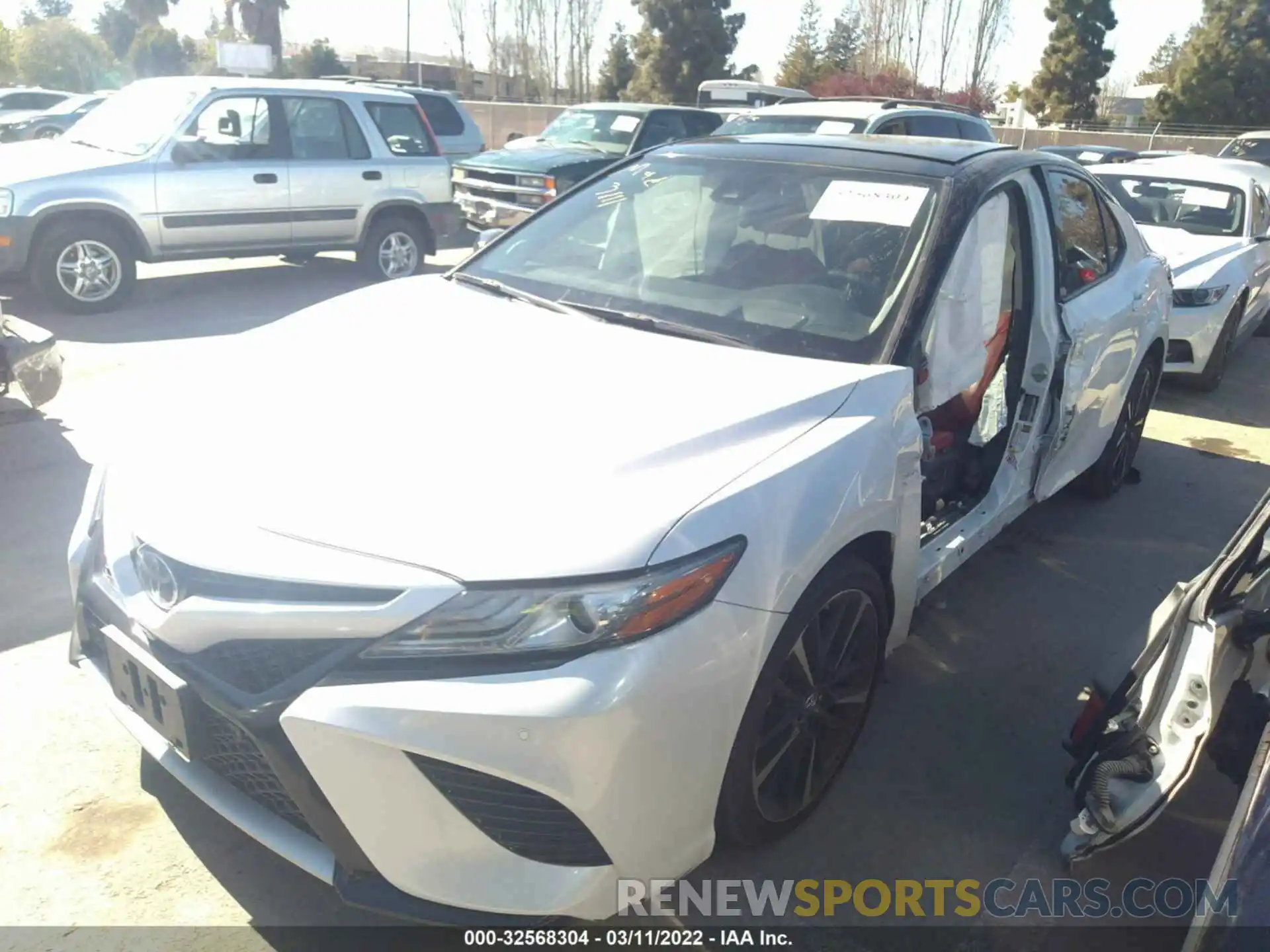 2 Photograph of a damaged car 4T1BZ1HKXKU023108 TOYOTA CAMRY 2019