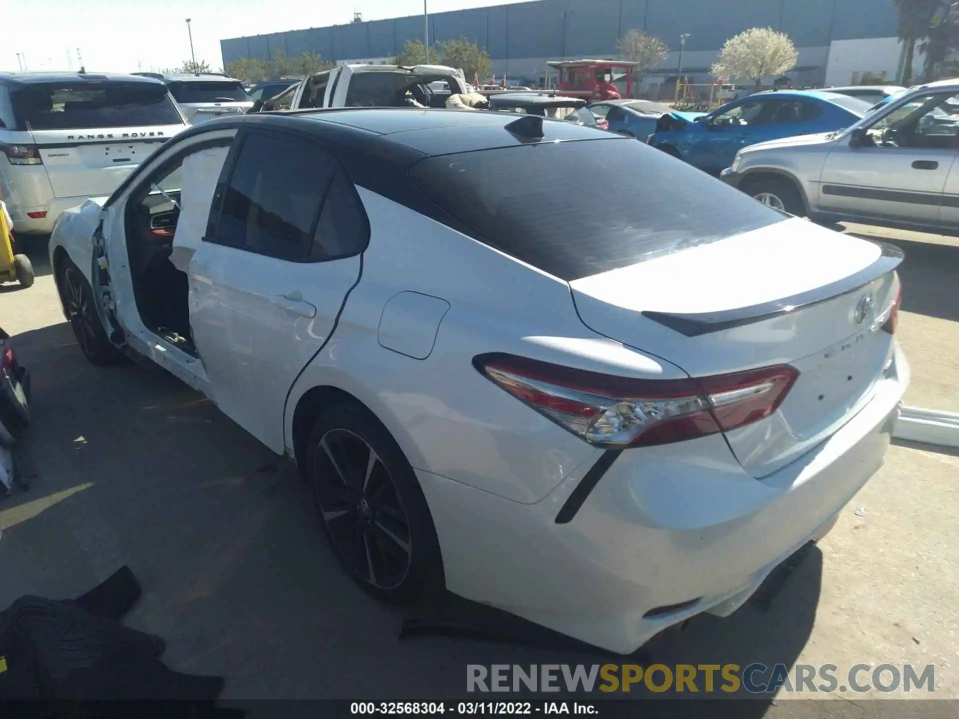 3 Photograph of a damaged car 4T1BZ1HKXKU023108 TOYOTA CAMRY 2019