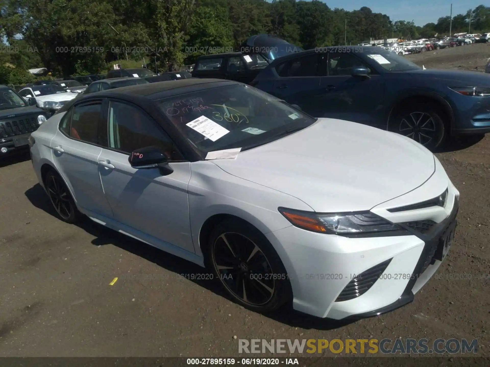 1 Photograph of a damaged car 4T1BZ1HKXKU023609 TOYOTA CAMRY 2019