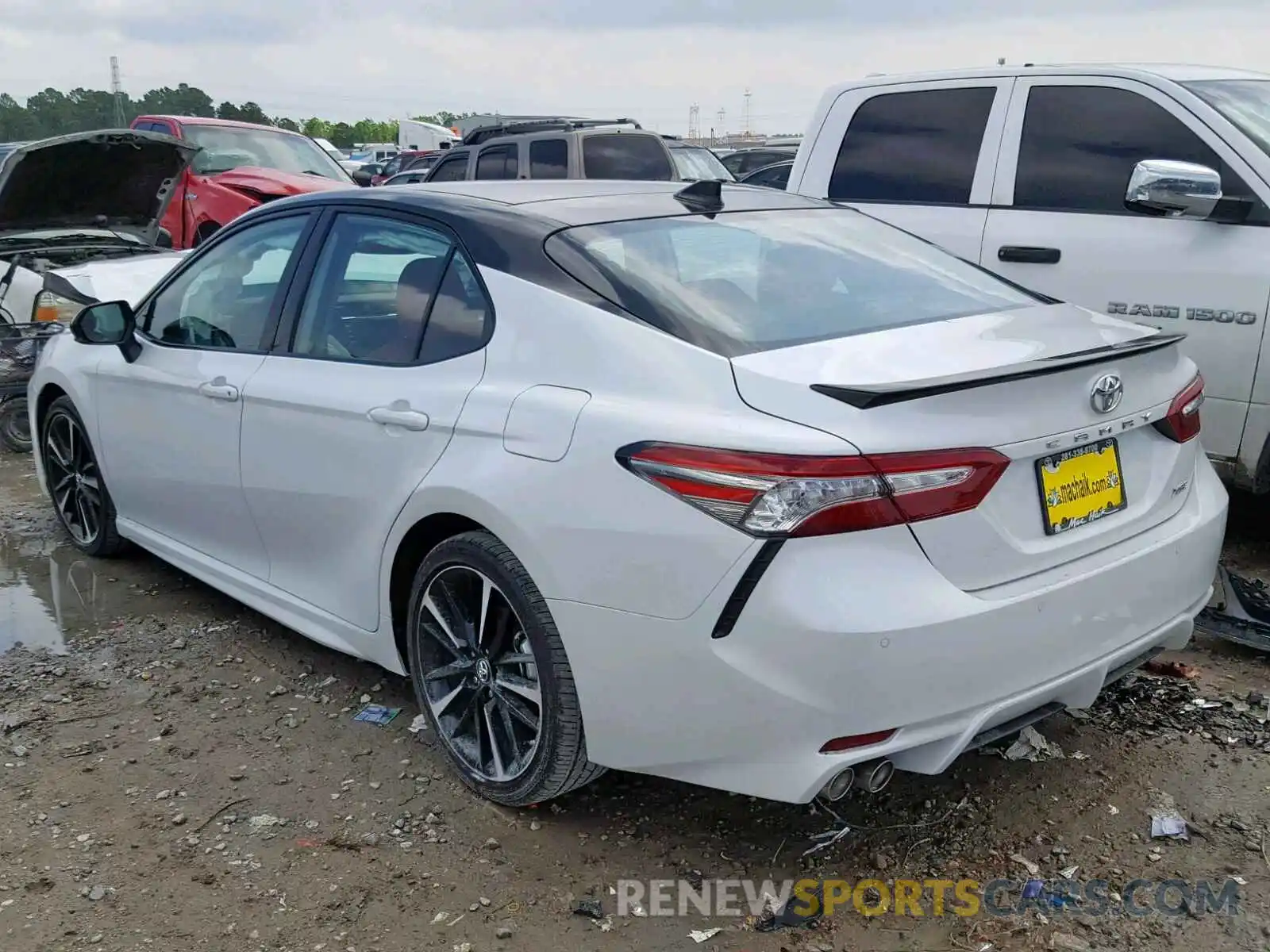 3 Photograph of a damaged car 4T1BZ1HKXKU023920 TOYOTA CAMRY 2019