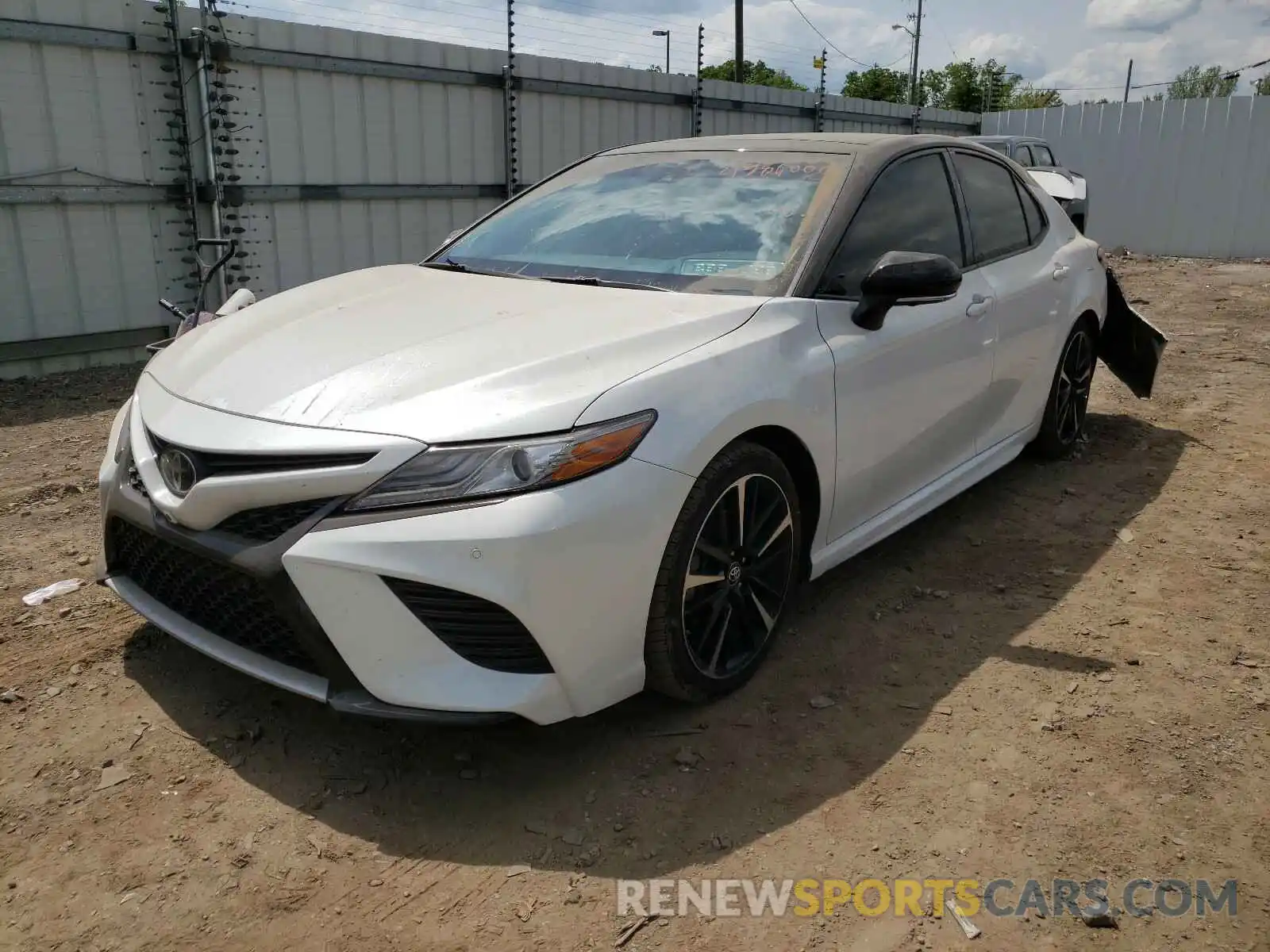 2 Photograph of a damaged car 4T1BZ1HKXKU024047 TOYOTA CAMRY 2019