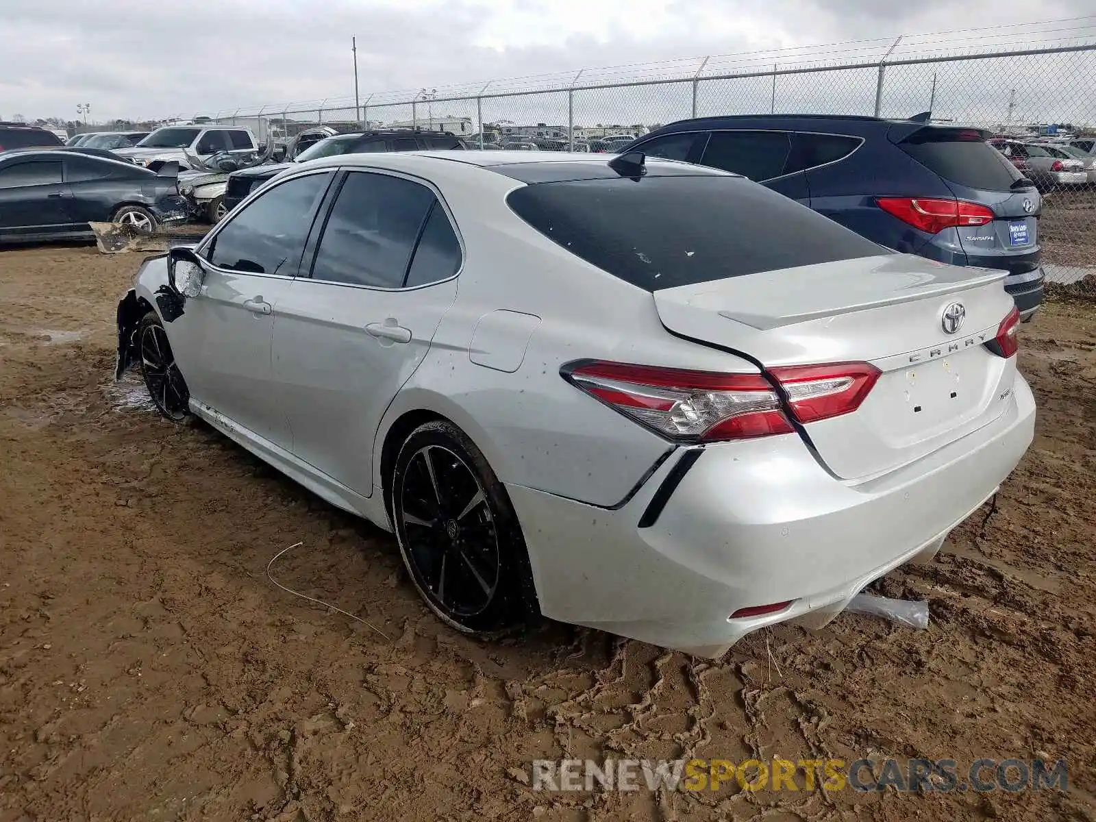 3 Photograph of a damaged car 4T1BZ1HKXKU027806 TOYOTA CAMRY 2019