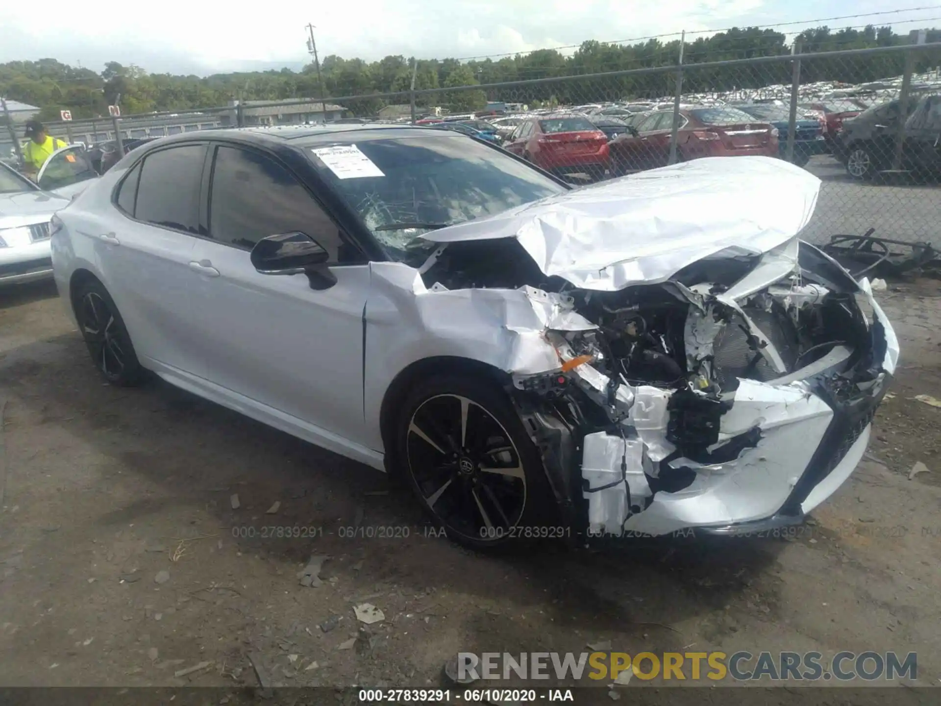 1 Photograph of a damaged car 4T1BZ1HKXKU030351 TOYOTA CAMRY 2019