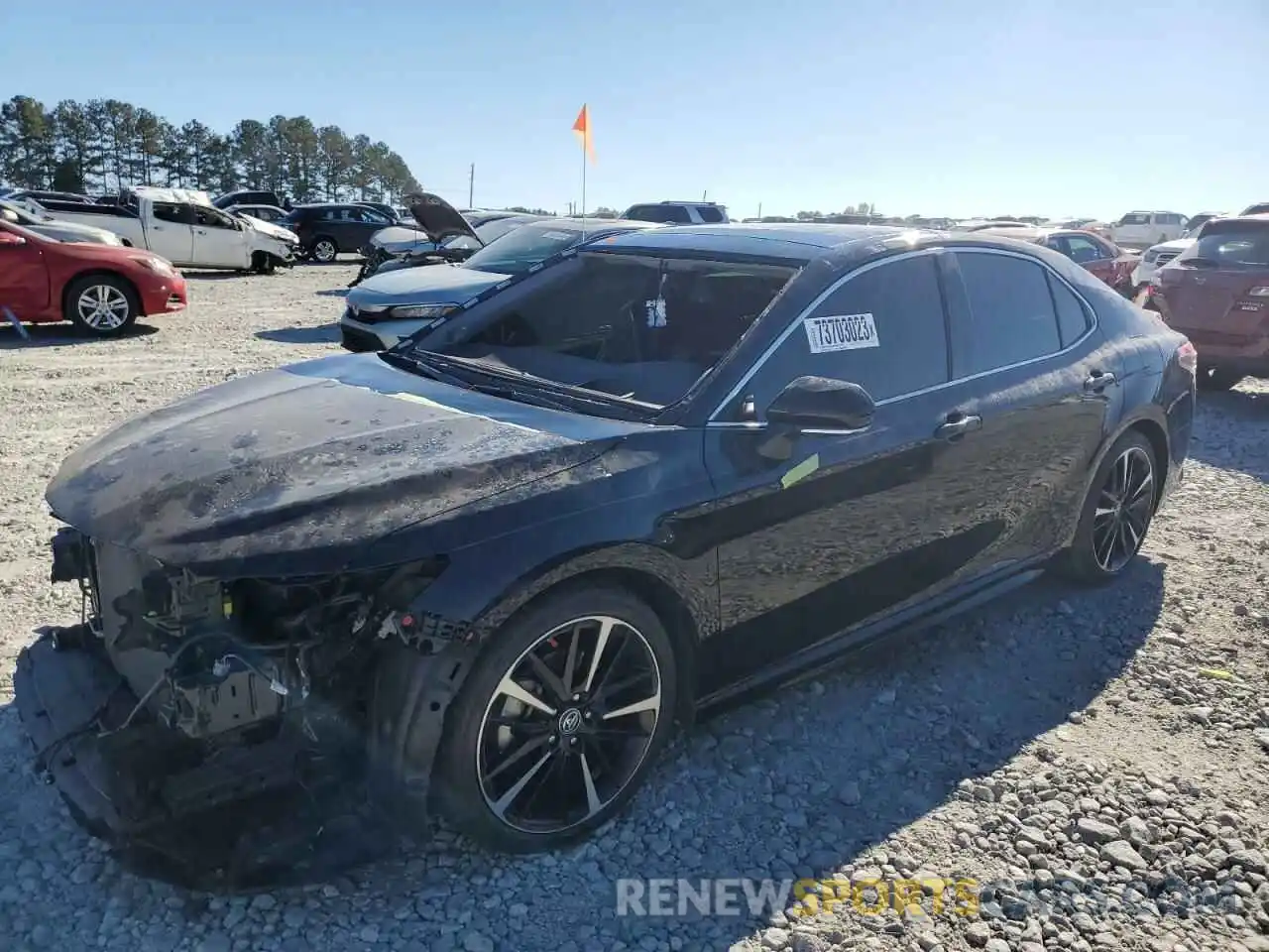 1 Photograph of a damaged car 4T1BZ1HKXKU031256 TOYOTA CAMRY 2019
