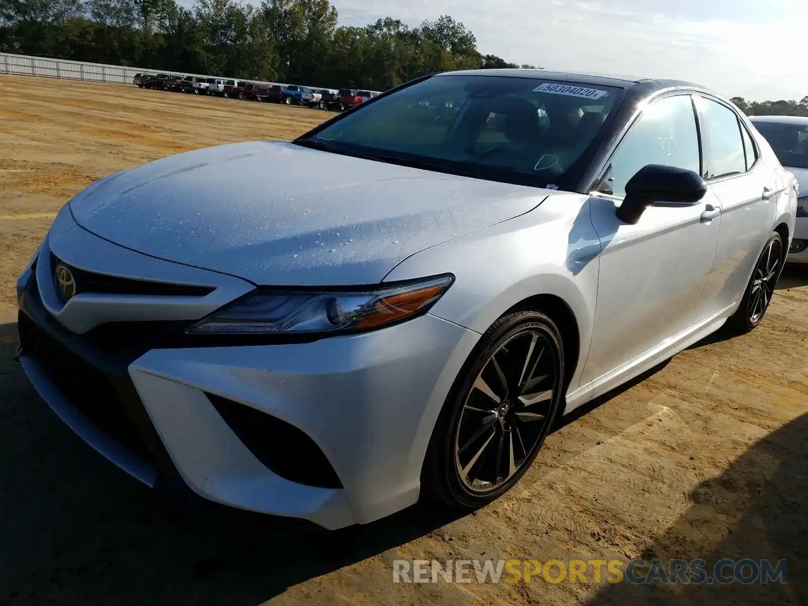 2 Photograph of a damaged car 4T1BZ1HKXKU032018 TOYOTA CAMRY 2019