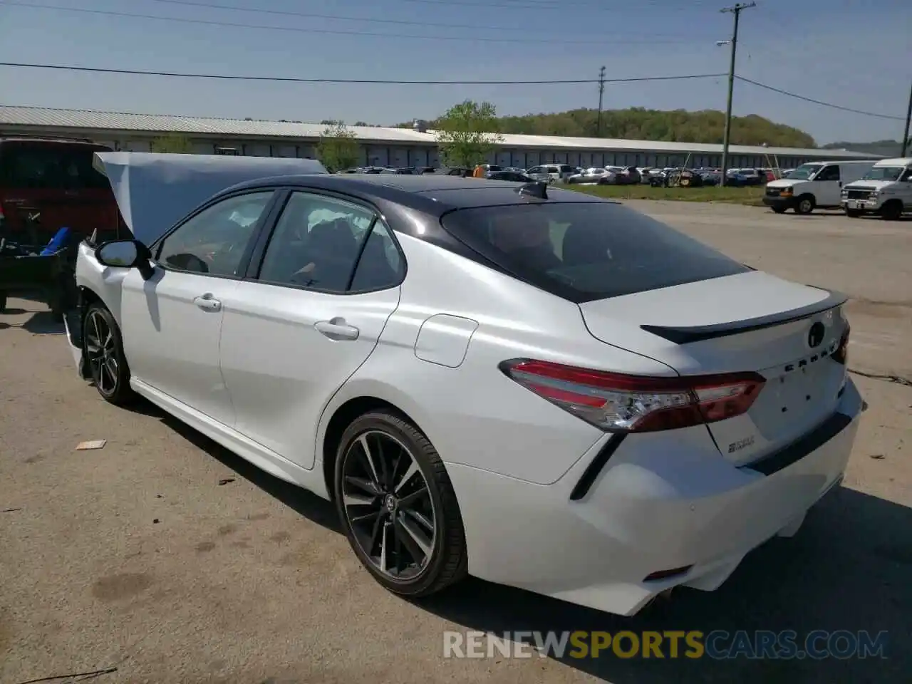 3 Photograph of a damaged car 4T1BZ1HKXKU032214 TOYOTA CAMRY 2019