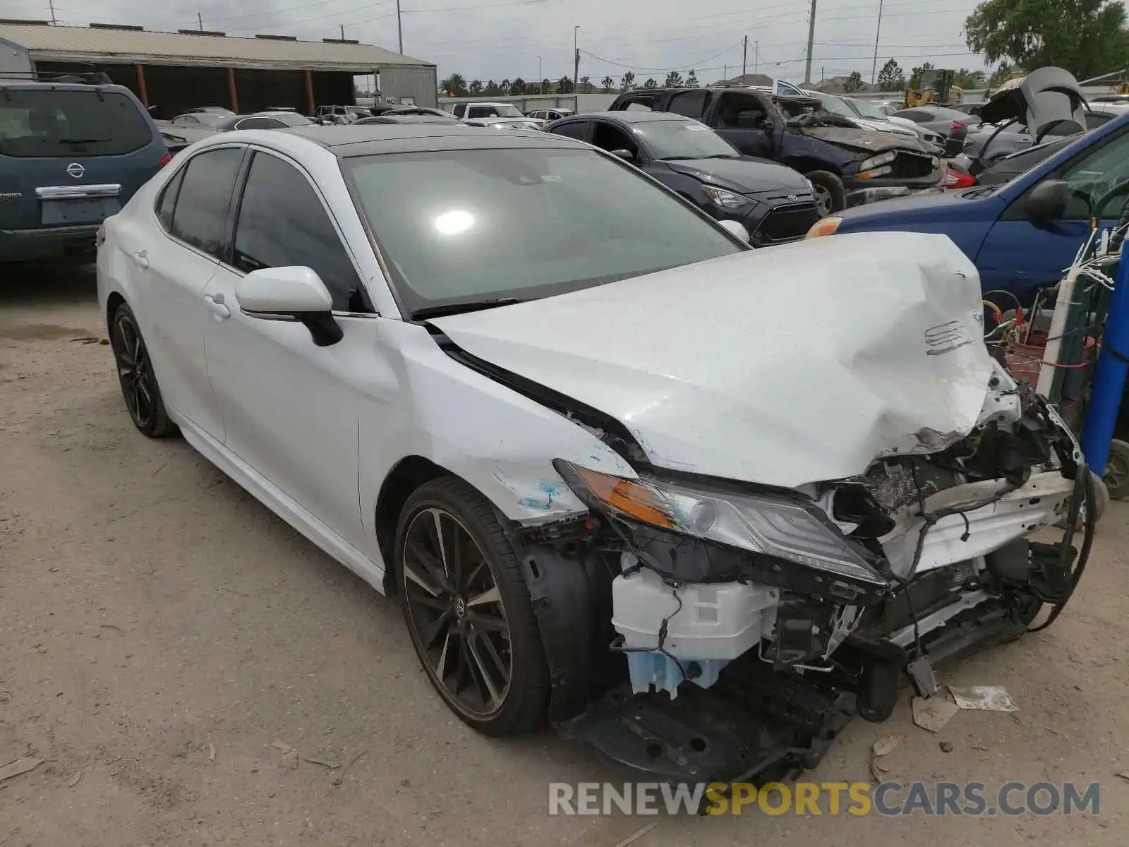 1 Photograph of a damaged car 4T1BZ1HKXKU508946 TOYOTA CAMRY 2019