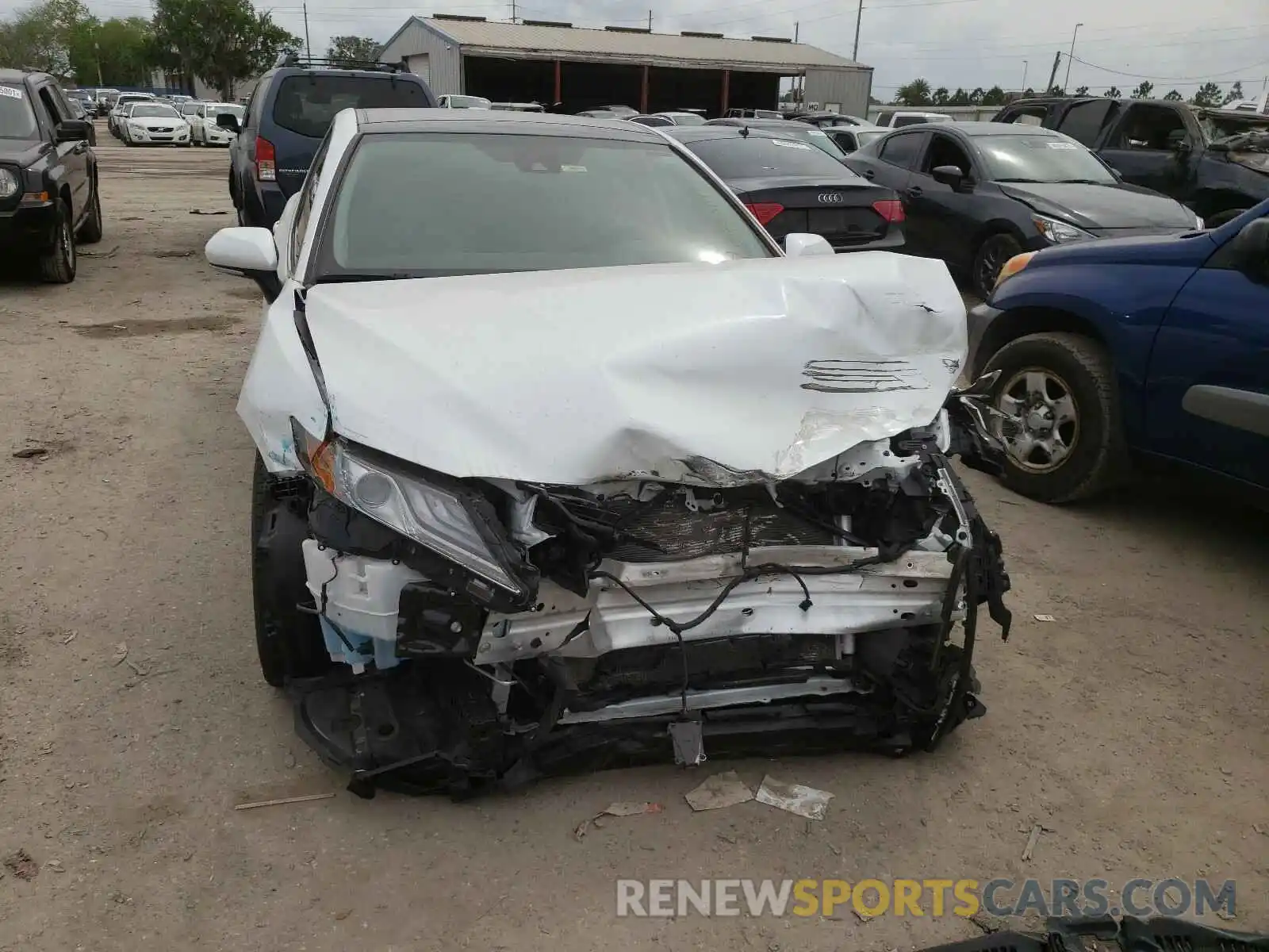 9 Photograph of a damaged car 4T1BZ1HKXKU508946 TOYOTA CAMRY 2019