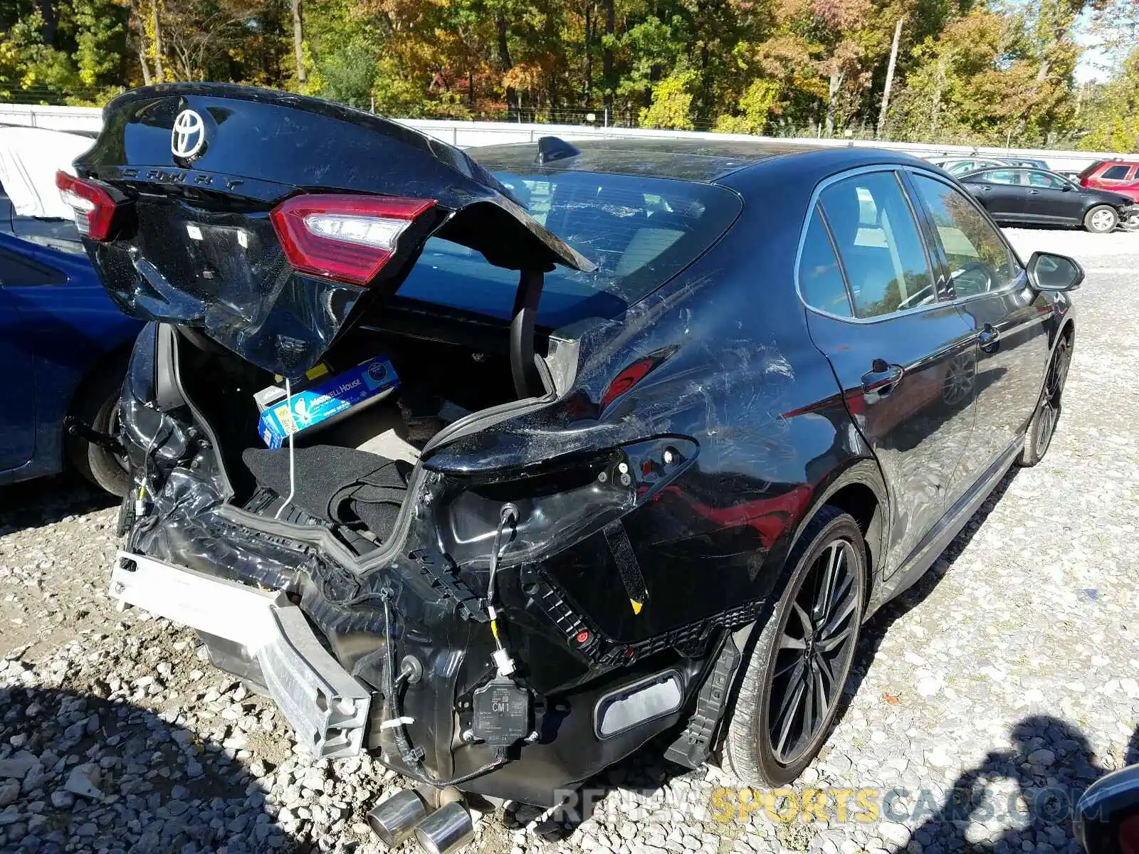 4 Photograph of a damaged car 4T1BZ1HKXKU509336 TOYOTA CAMRY 2019