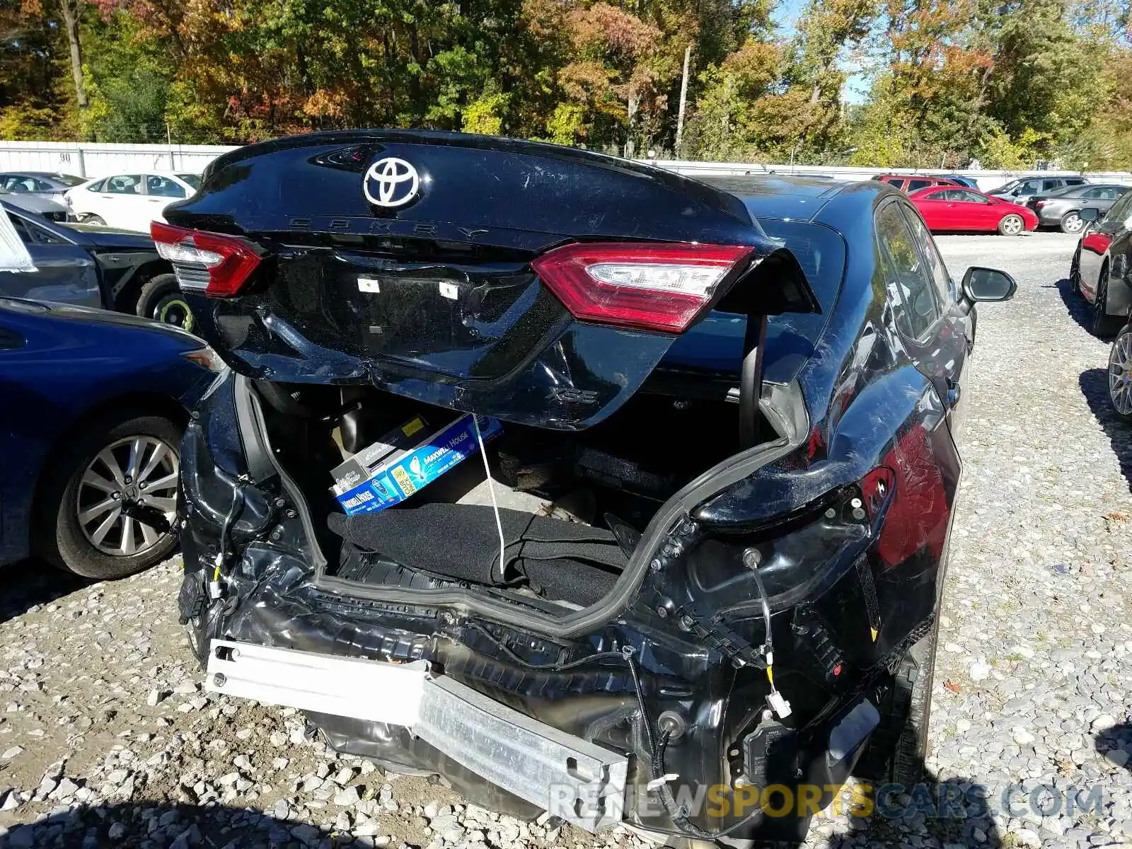 9 Photograph of a damaged car 4T1BZ1HKXKU509336 TOYOTA CAMRY 2019