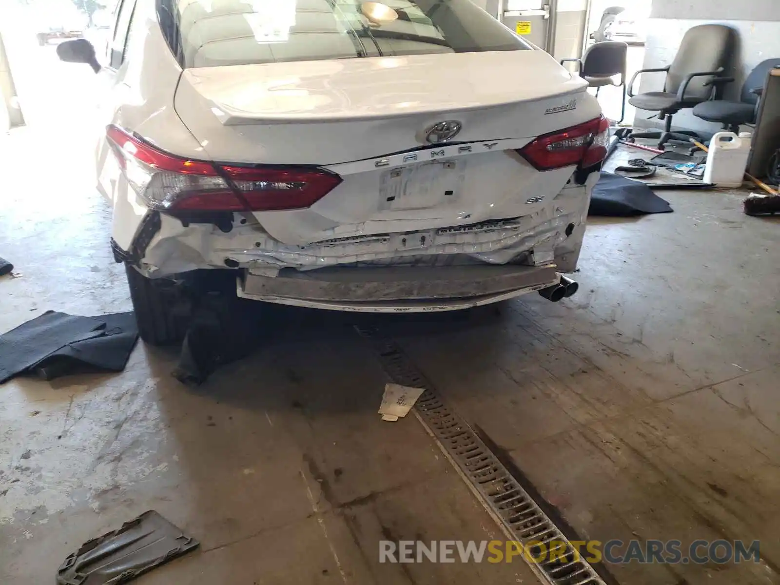 9 Photograph of a damaged car JTNB11HK2K3080447 TOYOTA CAMRY 2019