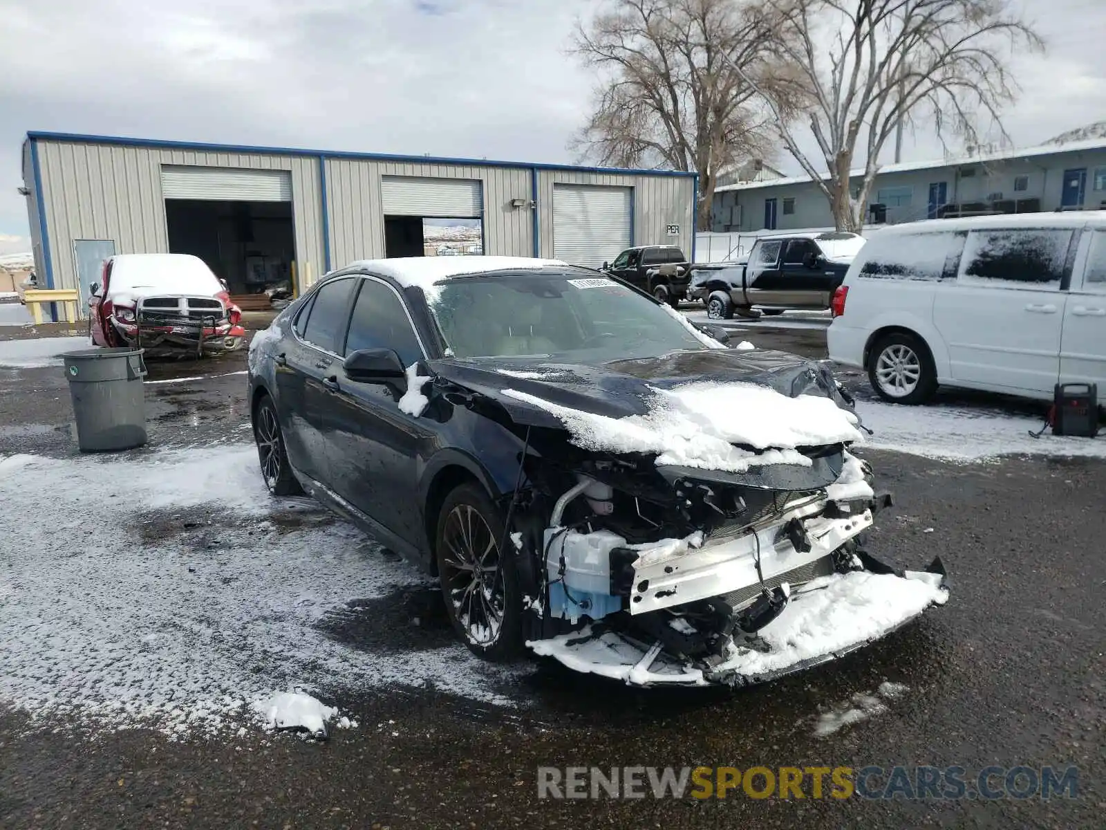 1 Photograph of a damaged car JTNB11HK4K3081910 TOYOTA CAMRY 2019