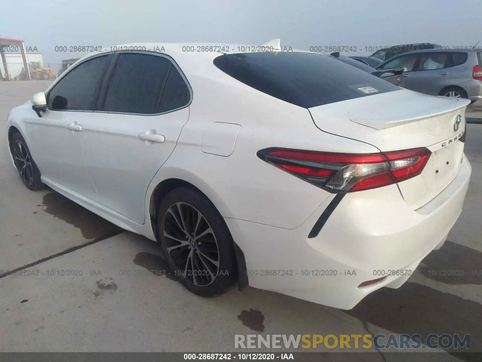 3 Фотография поврежденного автомобиля JTNB11HK5K3080989 TOYOTA CAMRY 2019