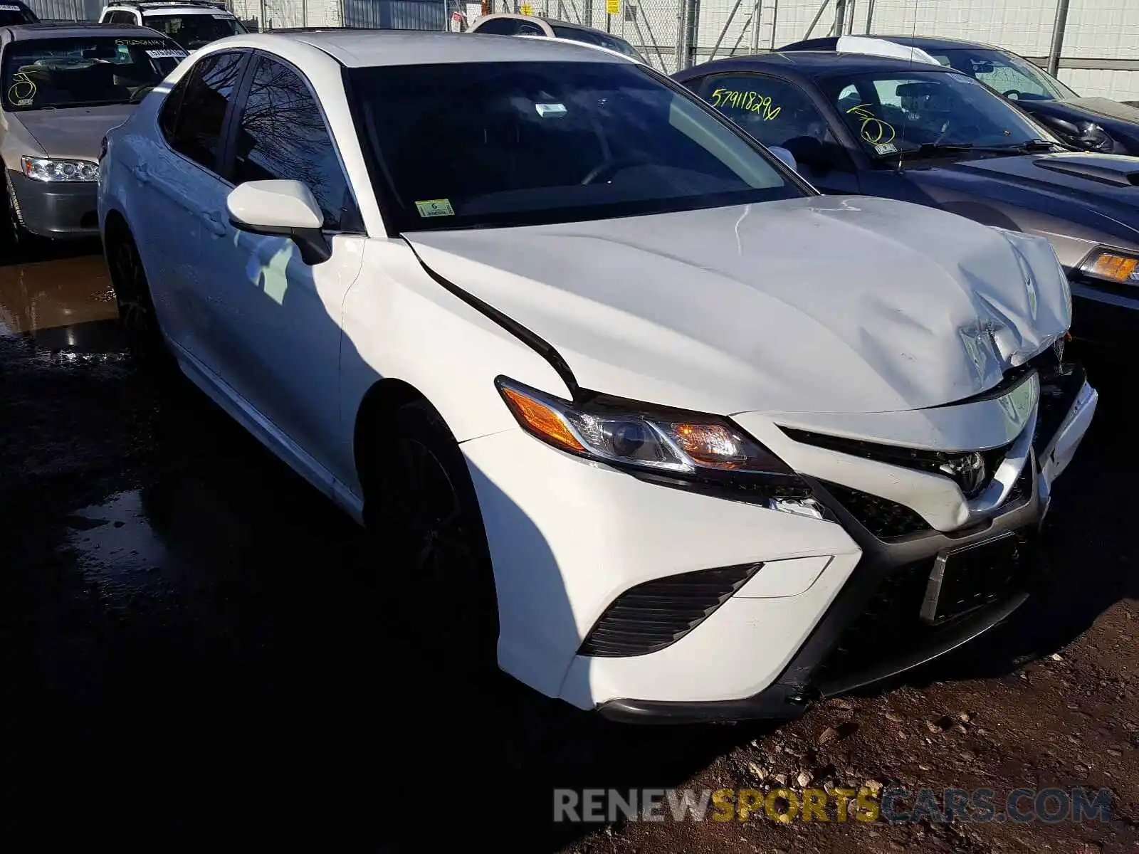 1 Photograph of a damaged car JTNB11HK8K3086771 TOYOTA CAMRY 2019