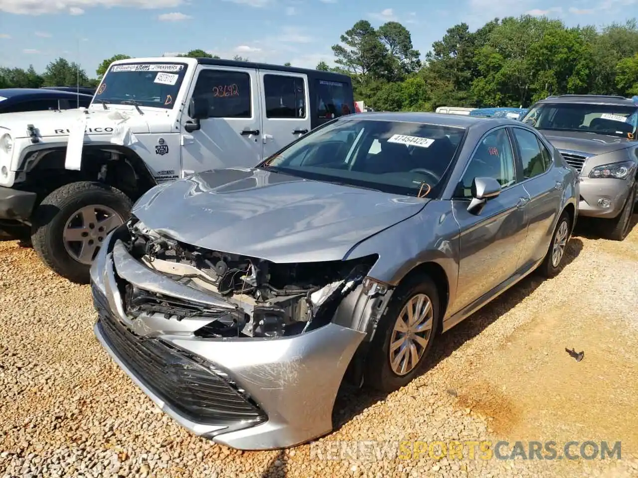 2 Photograph of a damaged car 4T1A11AK0LU857094 TOYOTA CAMRY 2020