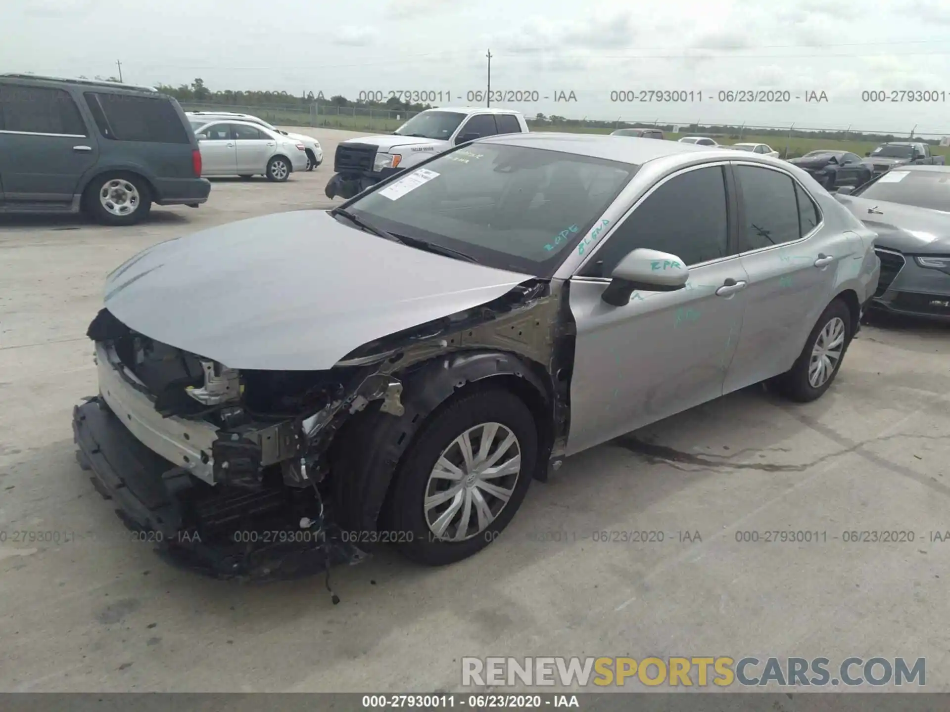 2 Photograph of a damaged car 4T1A11AK2LU858263 TOYOTA CAMRY 2020