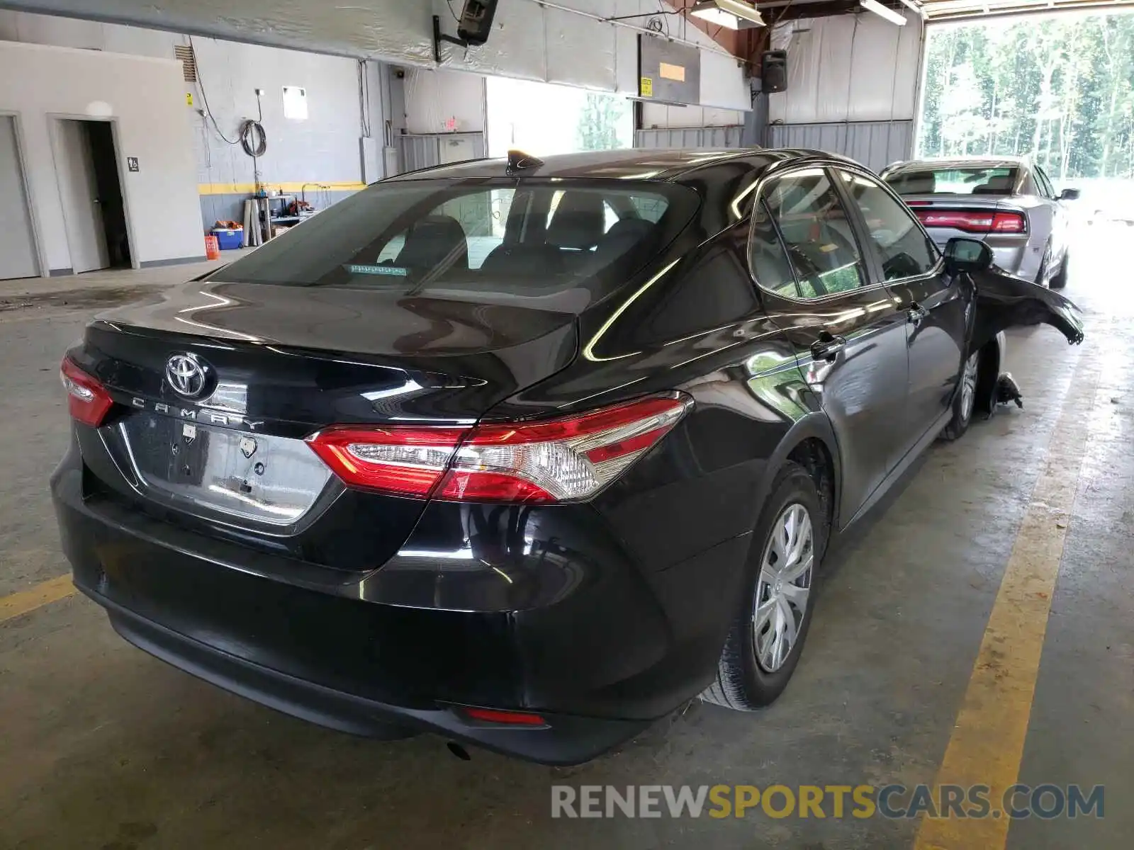 4 Photograph of a damaged car 4T1A11AK2LU860434 TOYOTA CAMRY 2020