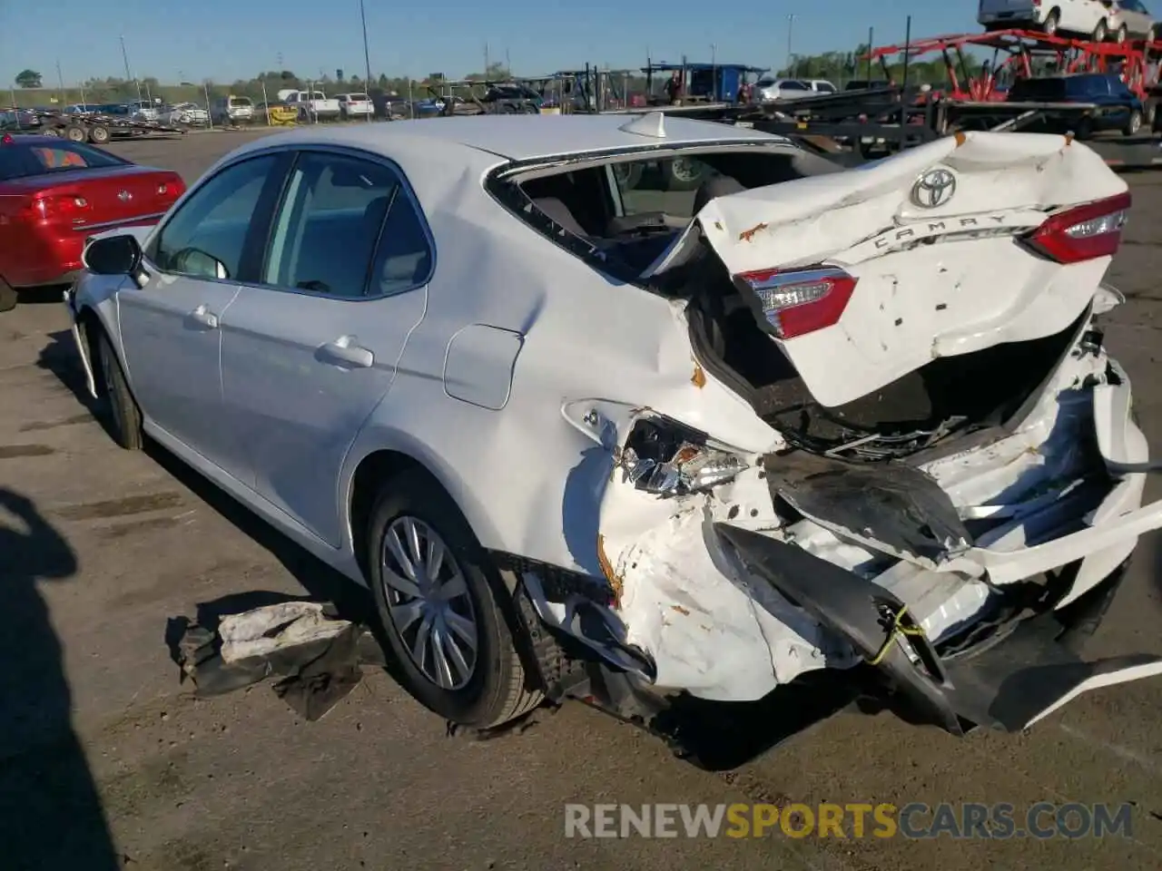 3 Photograph of a damaged car 4T1A11AK2LU991489 TOYOTA CAMRY 2020