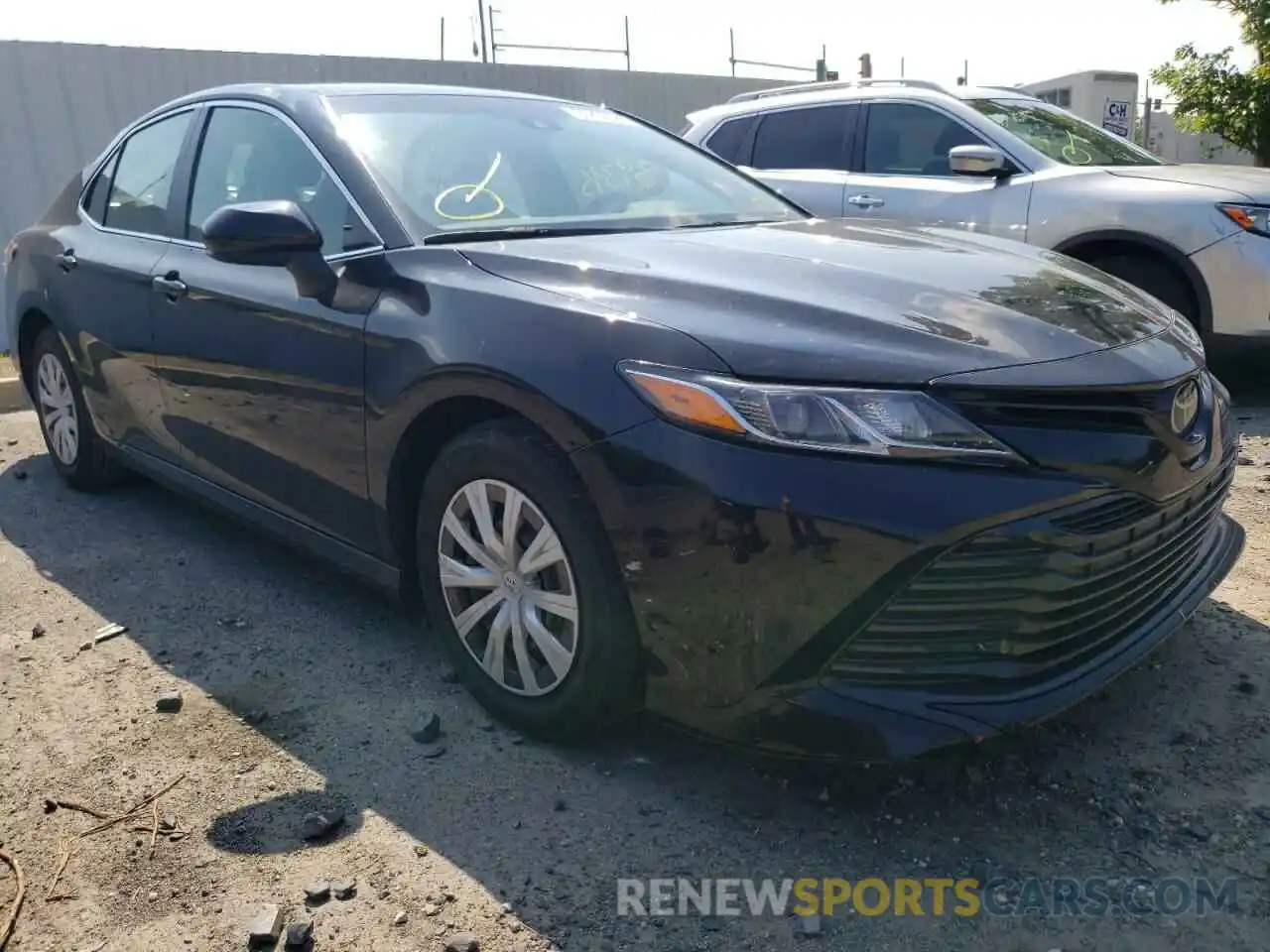 1 Photograph of a damaged car 4T1A11AK3LU977777 TOYOTA CAMRY 2020