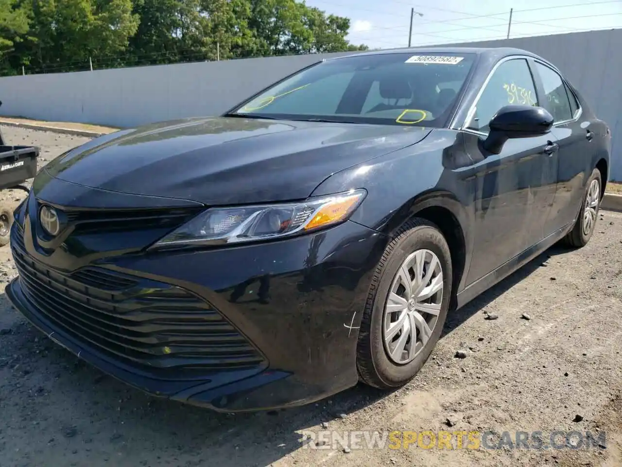 2 Photograph of a damaged car 4T1A11AK3LU977777 TOYOTA CAMRY 2020