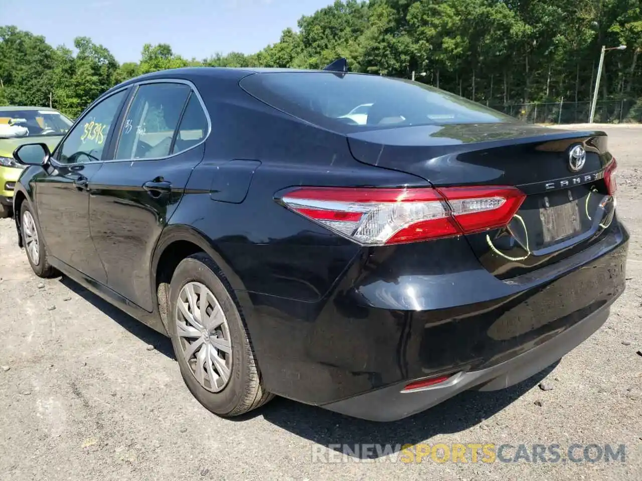 3 Photograph of a damaged car 4T1A11AK3LU977777 TOYOTA CAMRY 2020