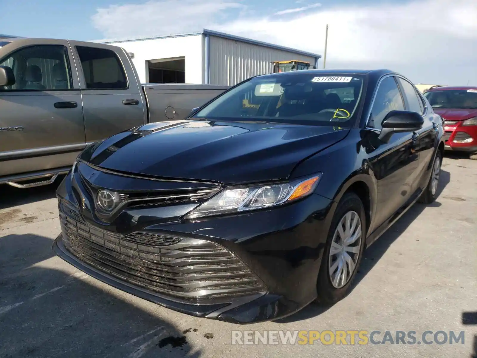 2 Photograph of a damaged car 4T1A11AK4LU885061 TOYOTA CAMRY 2020