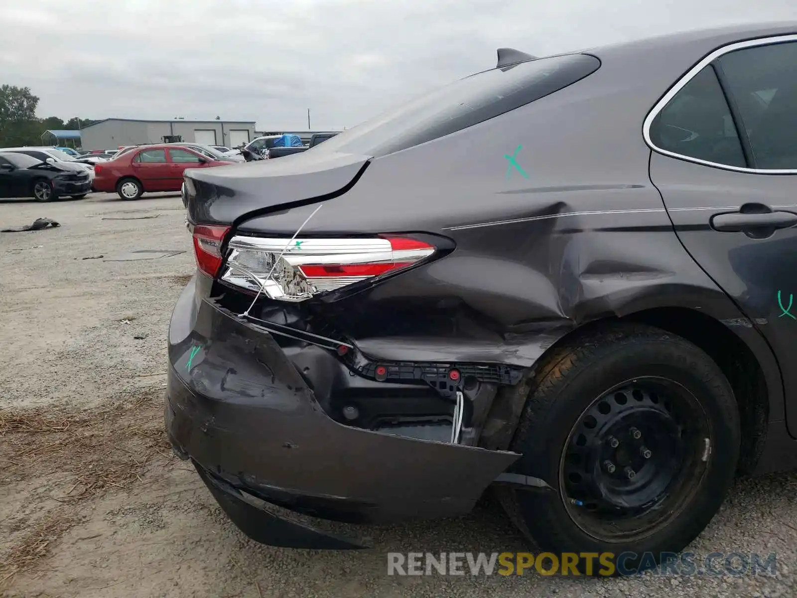 9 Photograph of a damaged car 4T1A11AK4LU890051 TOYOTA CAMRY 2020