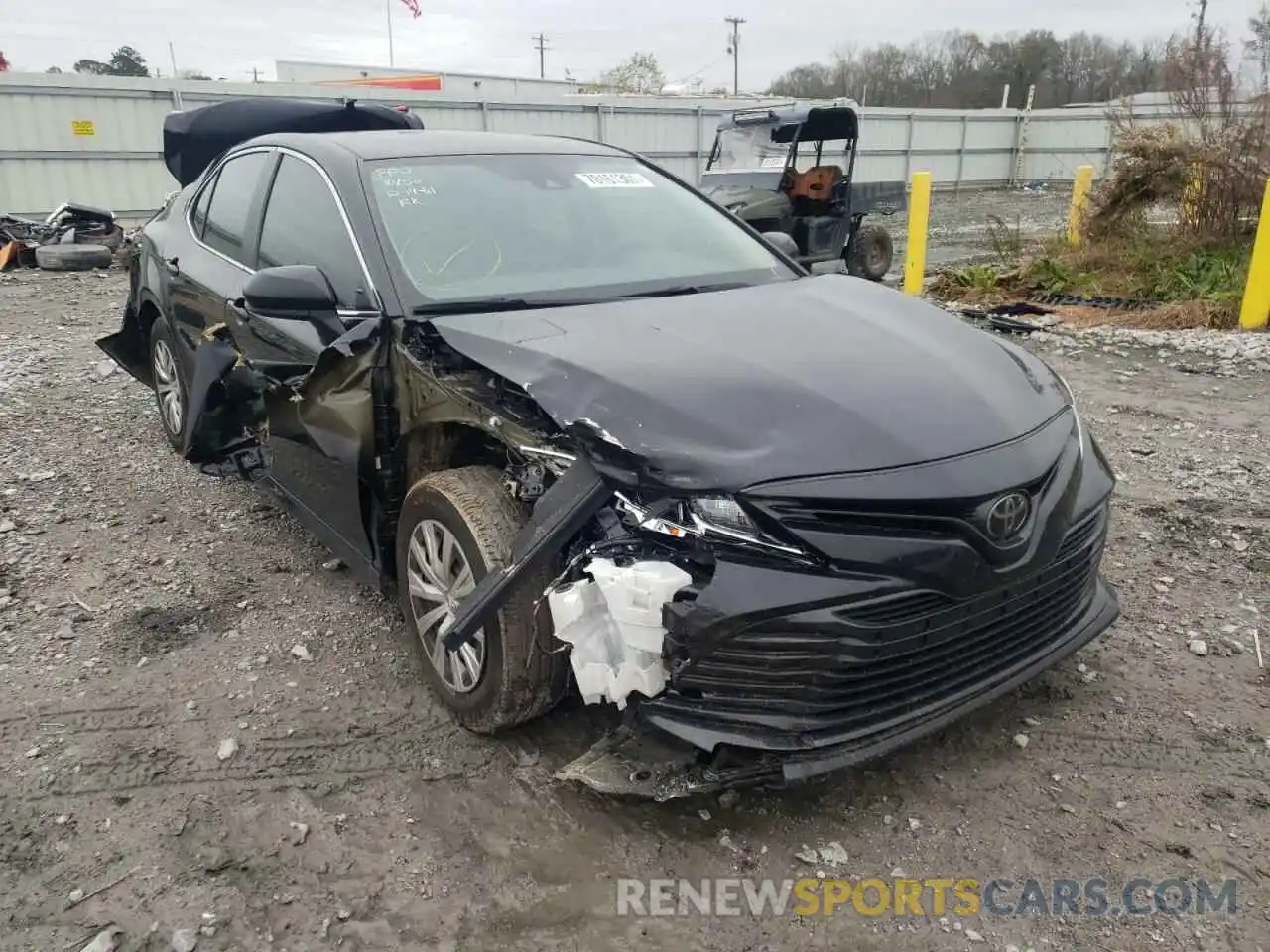 1 Photograph of a damaged car 4T1A11AK7LU880369 TOYOTA CAMRY 2020