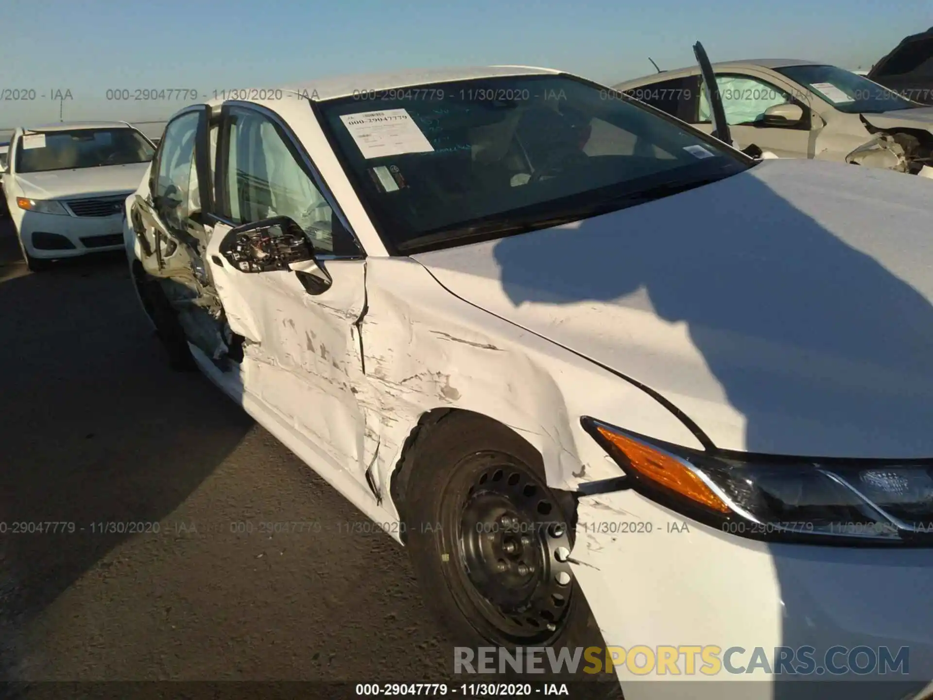 6 Photograph of a damaged car 4T1A11AK7LU961758 TOYOTA CAMRY 2020