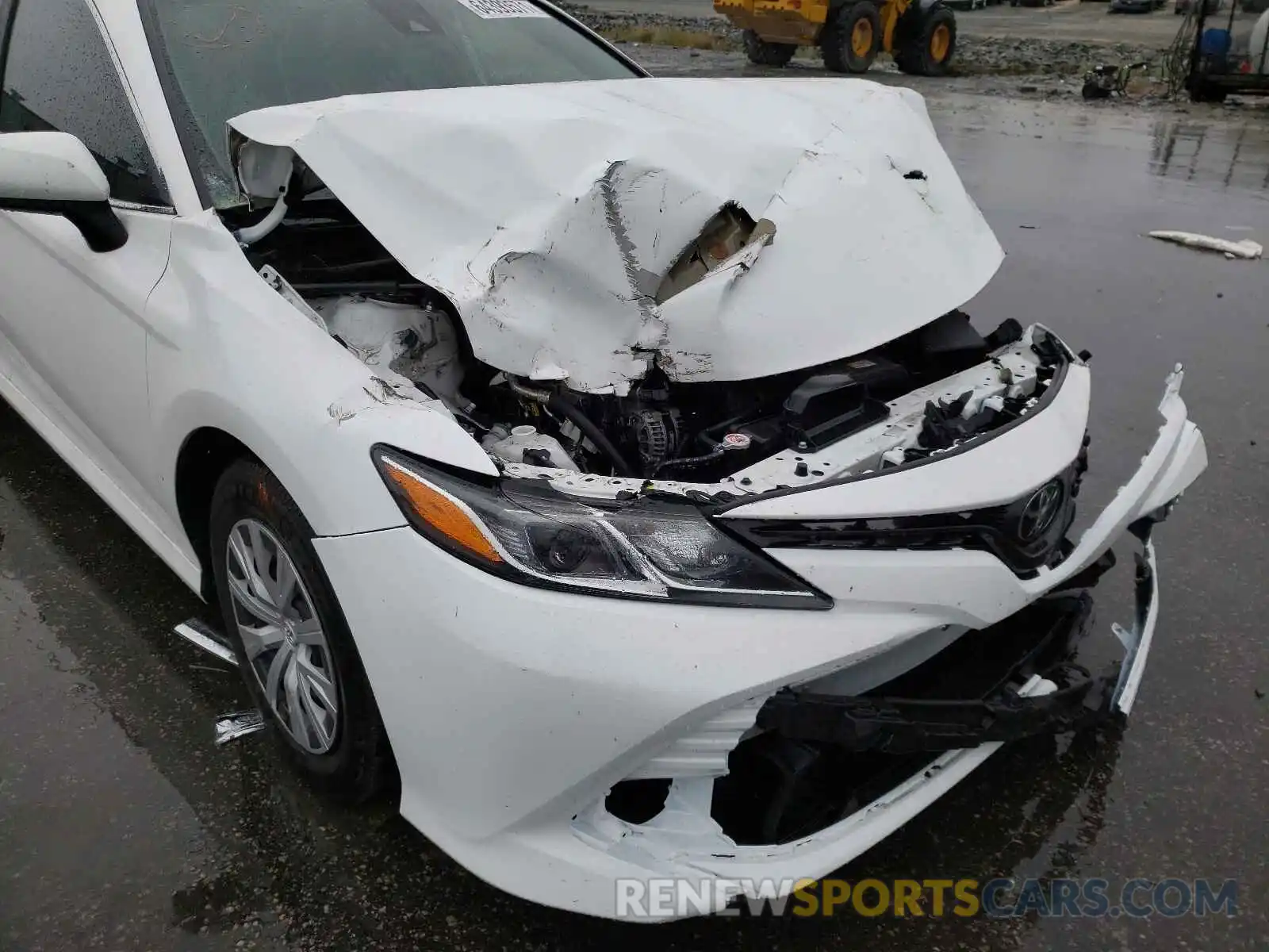 9 Photograph of a damaged car 4T1A11AK9LU939681 TOYOTA CAMRY 2020