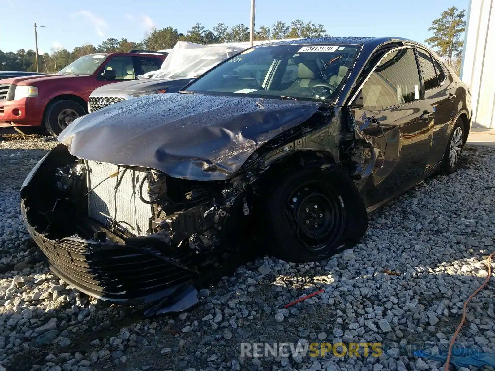 2 Photograph of a damaged car 4T1A11AK9LU962202 TOYOTA CAMRY 2020