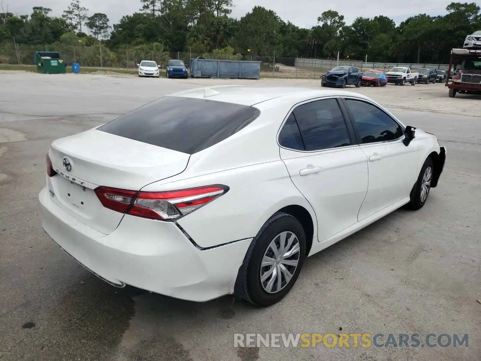 4 Photograph of a damaged car 4T1A11AKXLU891446 TOYOTA CAMRY 2020