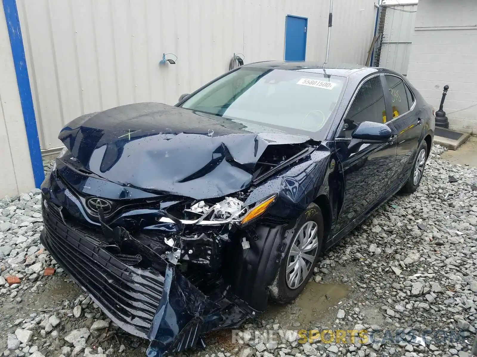 2 Photograph of a damaged car 4T1A11AKXLU975539 TOYOTA CAMRY 2020