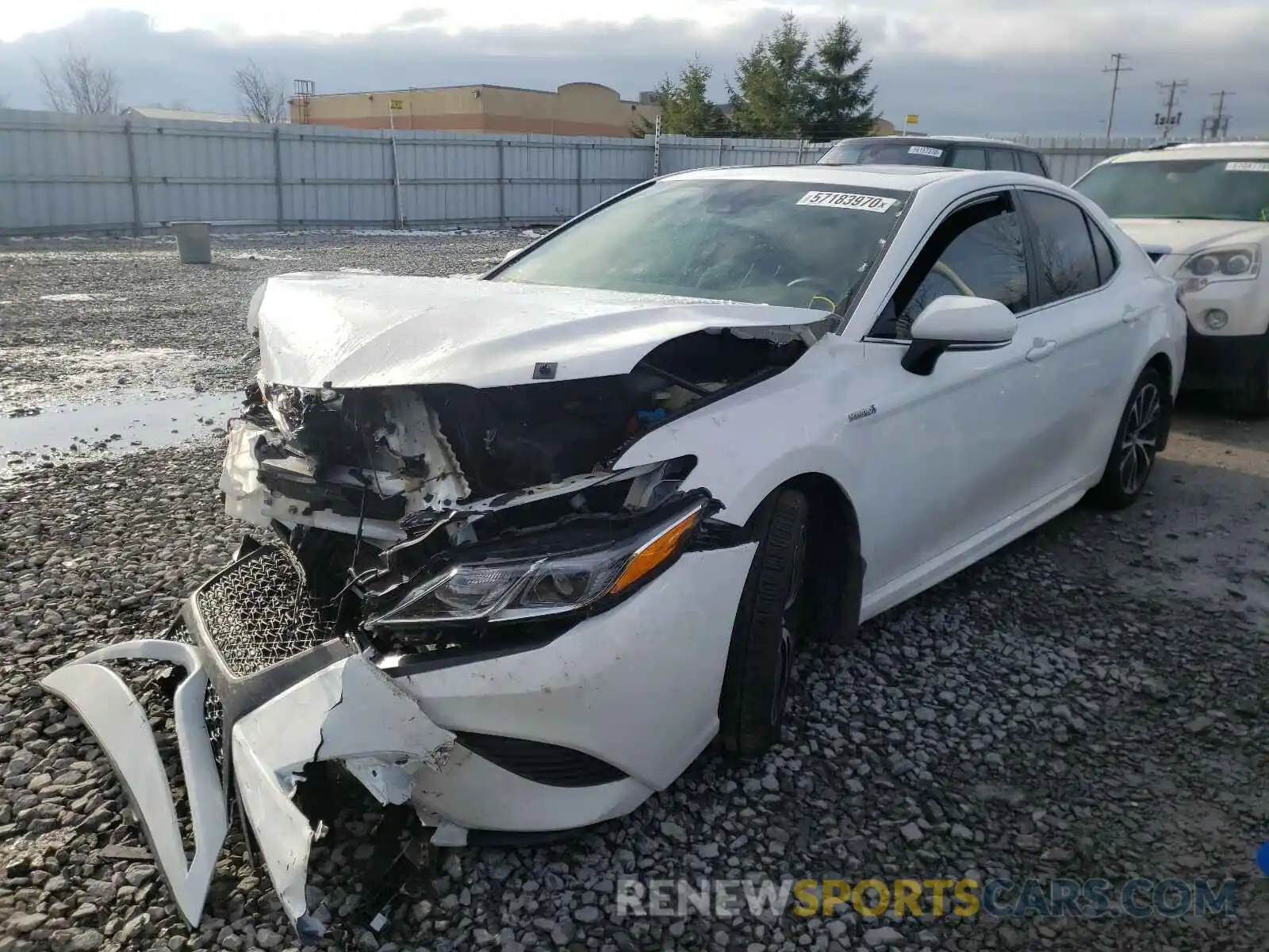 2 Photograph of a damaged car 4T1B21HK2LU522202 TOYOTA CAMRY 2020