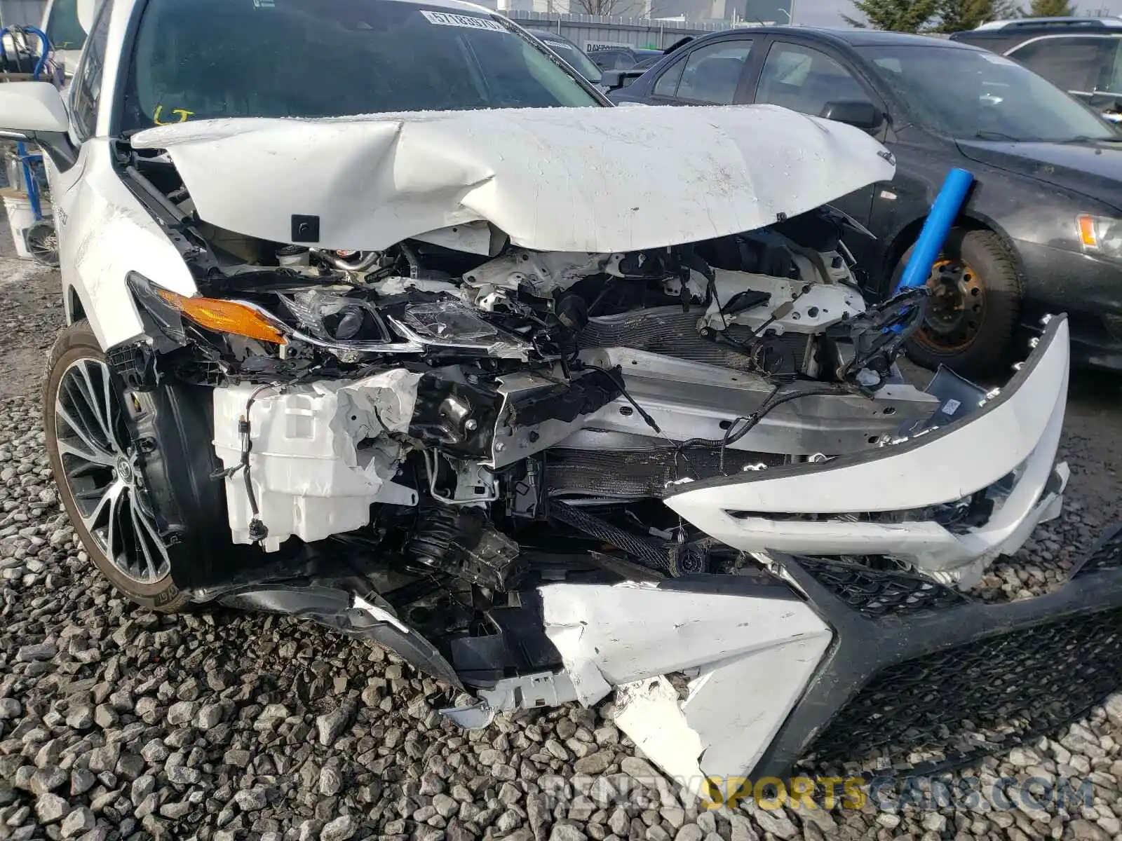 9 Photograph of a damaged car 4T1B21HK2LU522202 TOYOTA CAMRY 2020