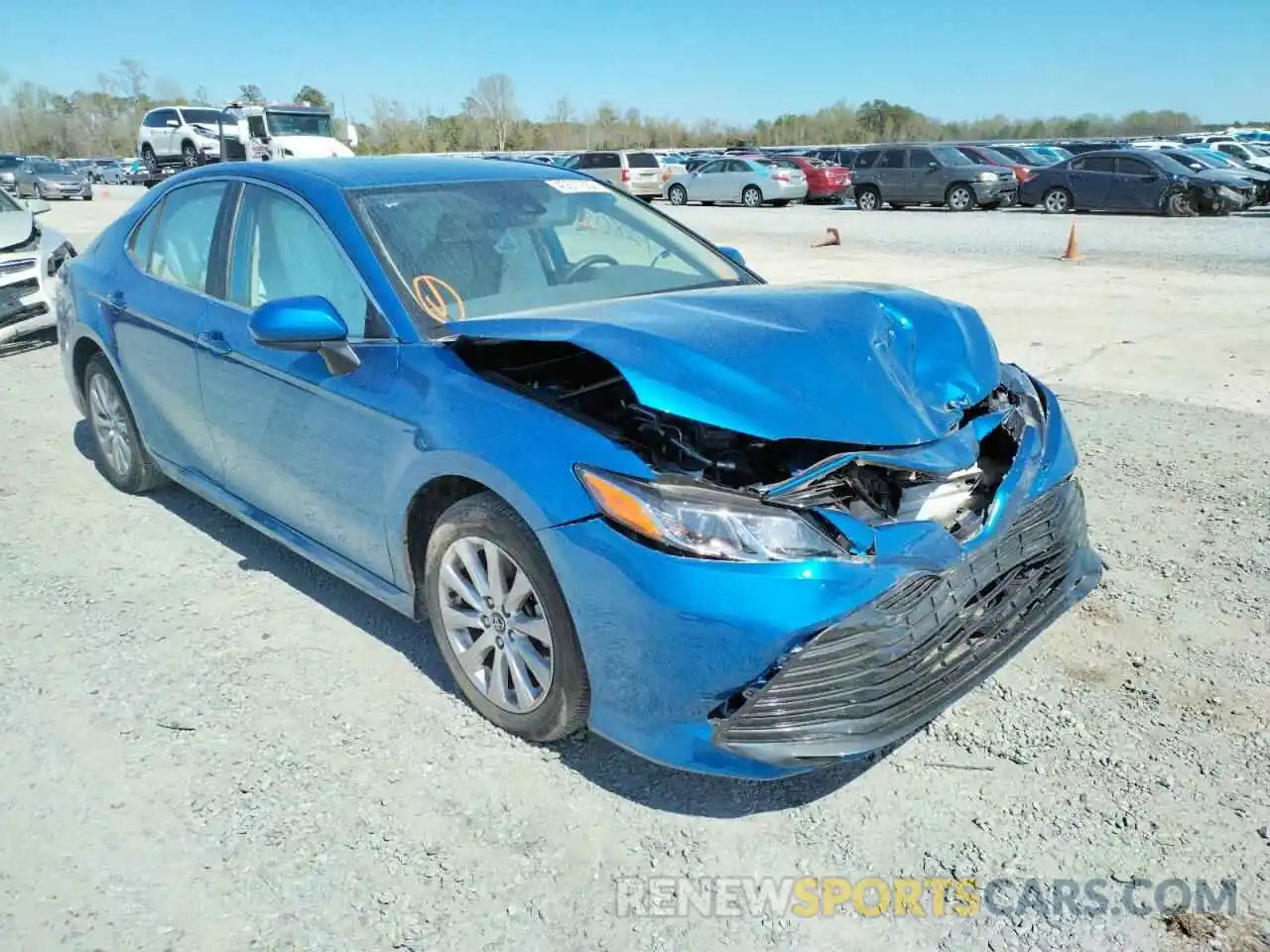 1 Photograph of a damaged car 4T1C11AK0LU309170 TOYOTA CAMRY 2020