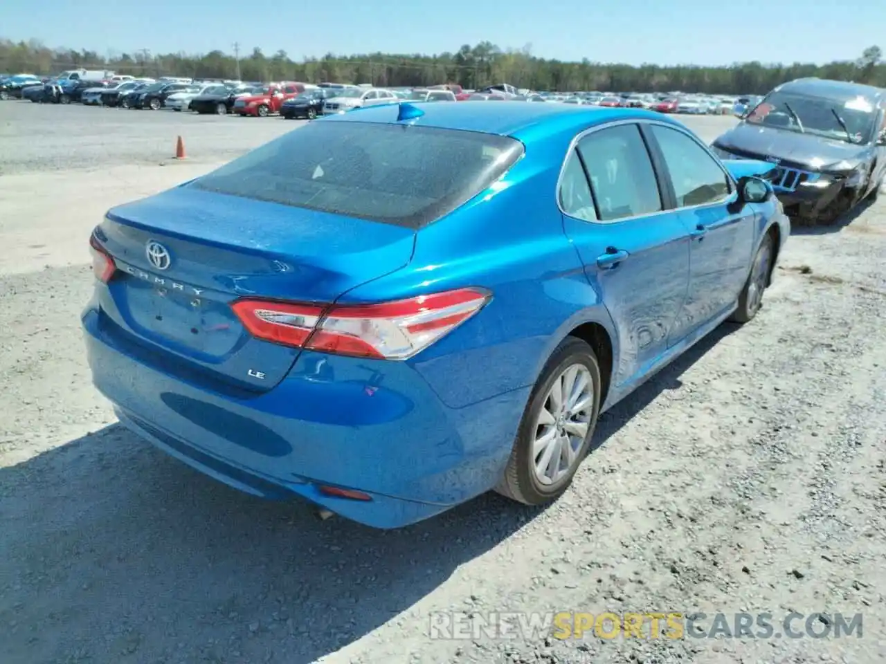 4 Photograph of a damaged car 4T1C11AK0LU309170 TOYOTA CAMRY 2020