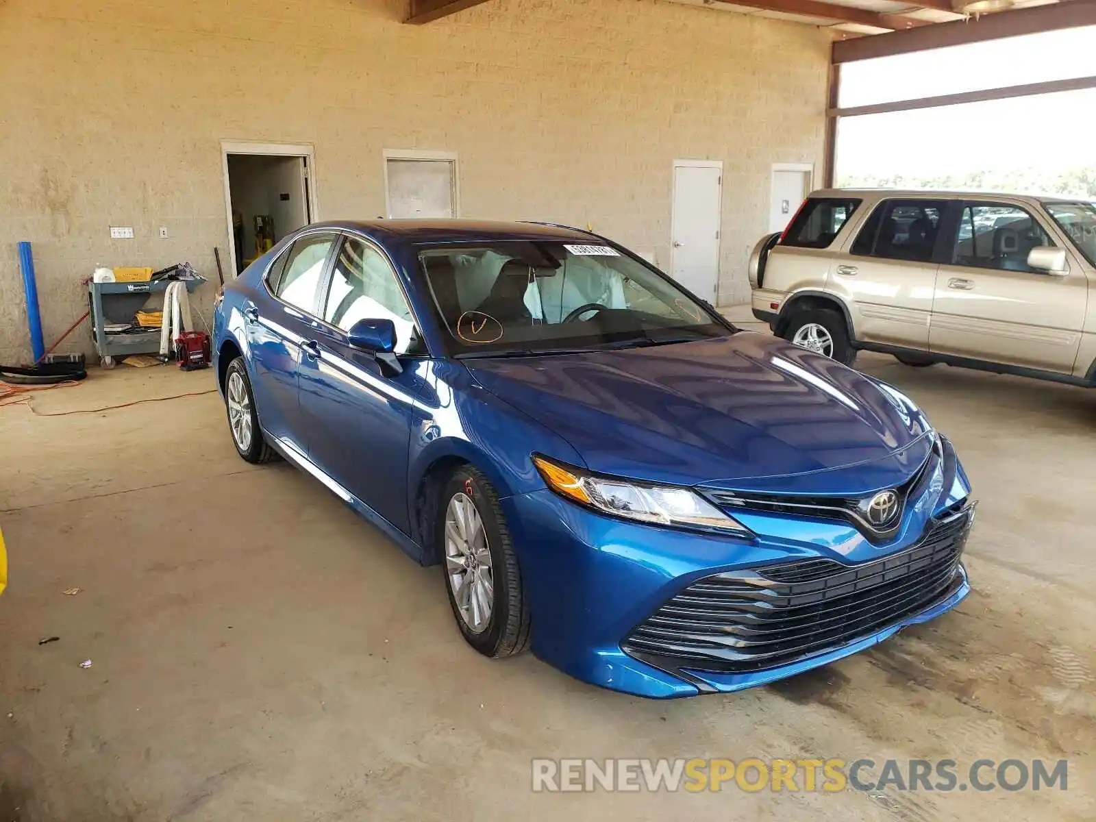 1 Photograph of a damaged car 4T1C11AK0LU309928 TOYOTA CAMRY 2020