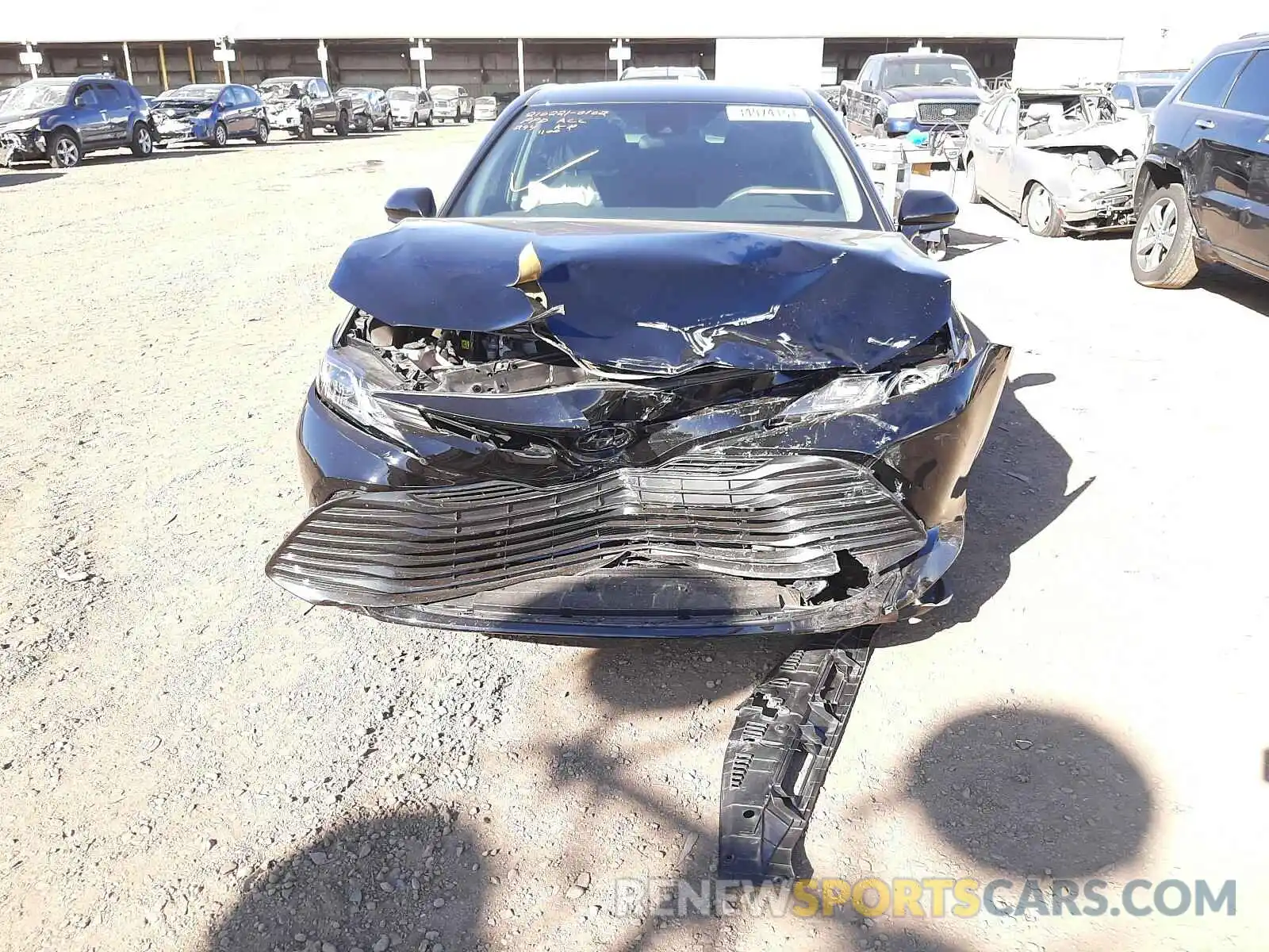 9 Фотография поврежденного автомобиля 4T1C11AK0LU311100 TOYOTA CAMRY 2020