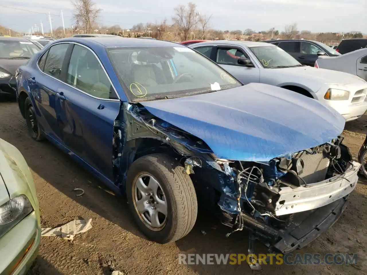 1 Photograph of a damaged car 4T1C11AK0LU311565 TOYOTA CAMRY 2020