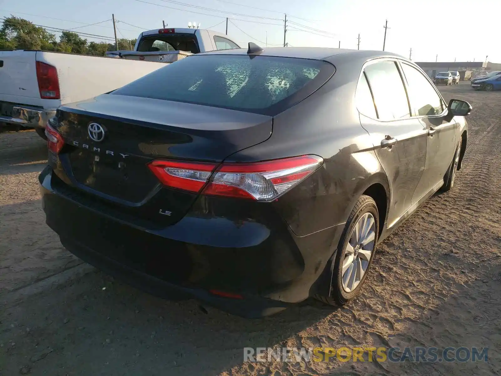 4 Photograph of a damaged car 4T1C11AK0LU315311 TOYOTA CAMRY 2020