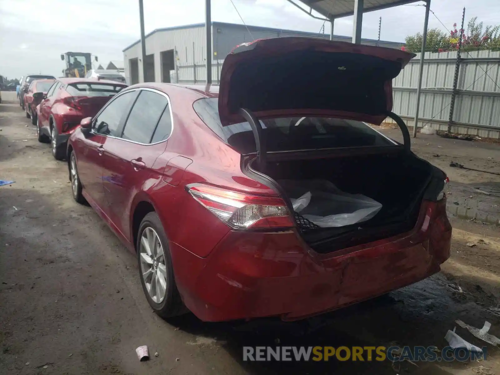 3 Photograph of a damaged car 4T1C11AK0LU323716 TOYOTA CAMRY 2020