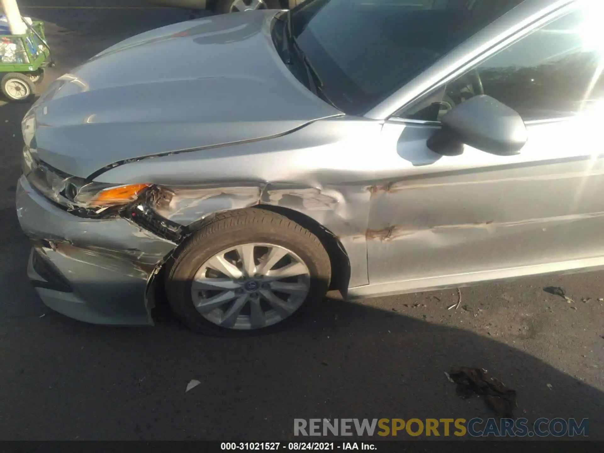 6 Photograph of a damaged car 4T1C11AK0LU327152 TOYOTA CAMRY 2020