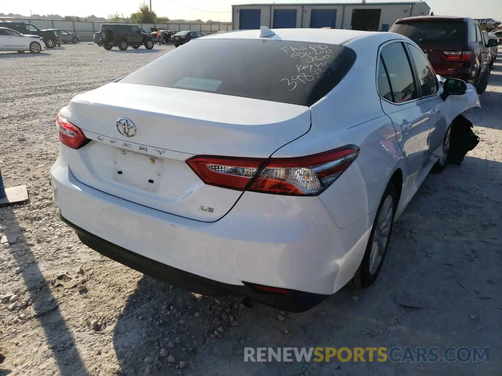 4 Photograph of a damaged car 4T1C11AK0LU327331 TOYOTA CAMRY 2020