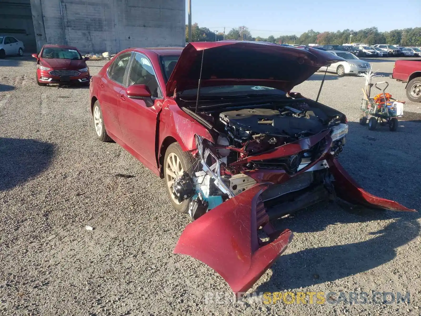 1 Photograph of a damaged car 4T1C11AK0LU328317 TOYOTA CAMRY 2020