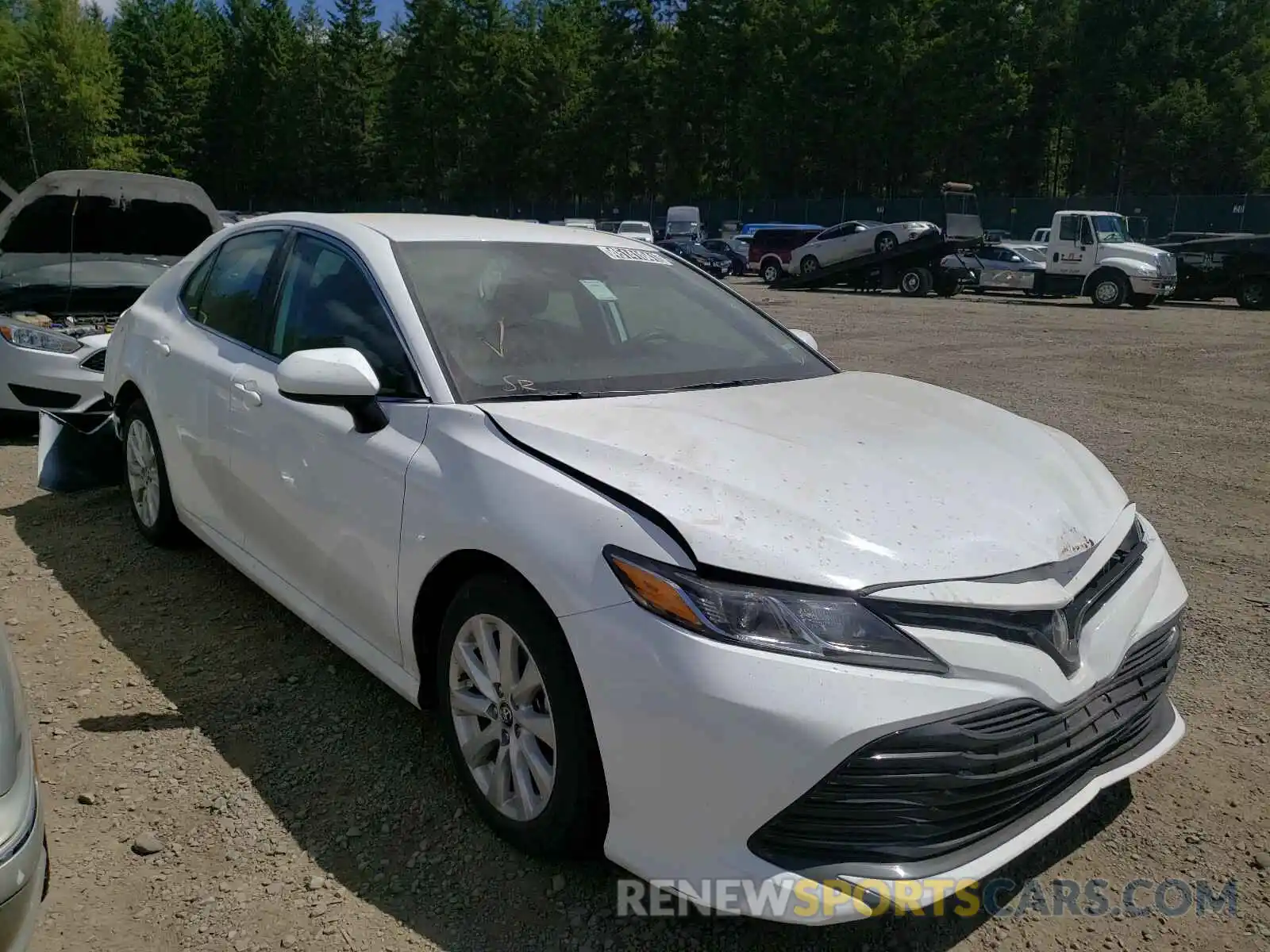 1 Photograph of a damaged car 4T1C11AK0LU333601 TOYOTA CAMRY 2020